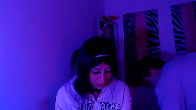 دردشة Doll_sary الجنسية المباشرة
