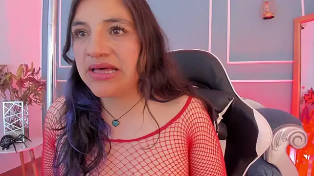 TaraTaylorr Chat XXX in diretta
