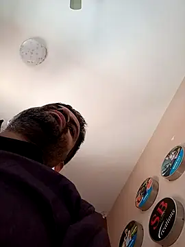 Chat +18 de daddys_strip ao vivo