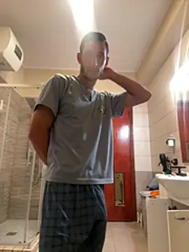 צ'אט XXX בשידור חי של Gionnytav