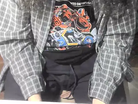 XXX chat uživo modela OreCam