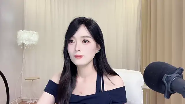 XXX chat uživo modela LiLy0608