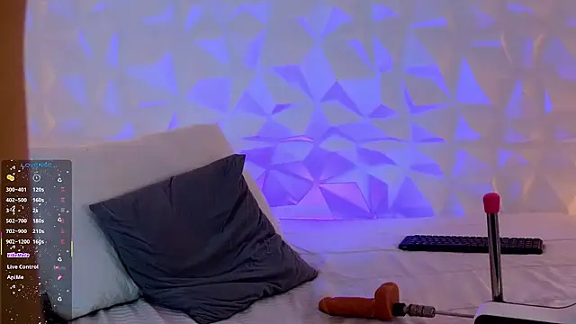 Онлайн чат XXX Elianmoon