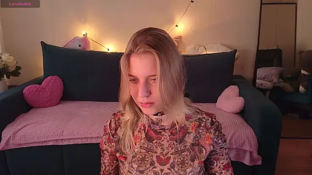 Viki_Charm's Live XXX Chat