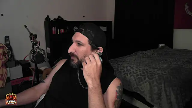 Chat XXX en directo de DevilPup75_