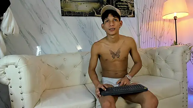 BIG_AVENGERS' Live XXX Chat