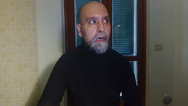AMIRDIB2025 Adlı Modelin Canlı XXX Sohbeti
