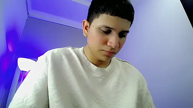 Brett_bless Chat XXX in diretta