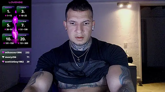 Shane_Clay Chat XXX in diretta