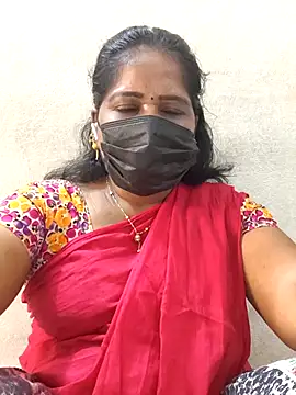 Tamil_Rithika_hot Chat XXX in diretta