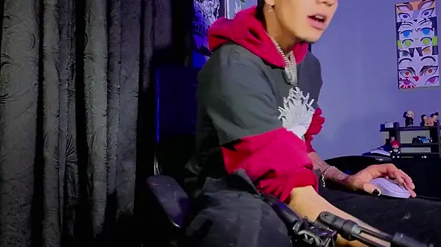 Chat XXX ao vivo de MikeyKuro