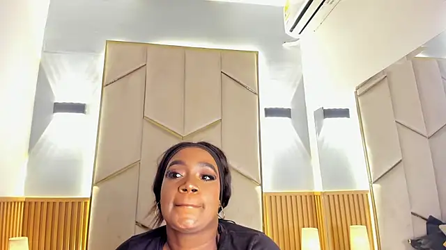 Britanymooree Chat XXX in diretta