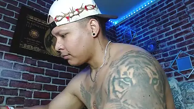jordan_bigcock_ Chat XXX in diretta