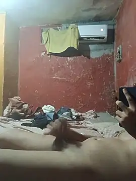 Živý XXX chat Comandante06