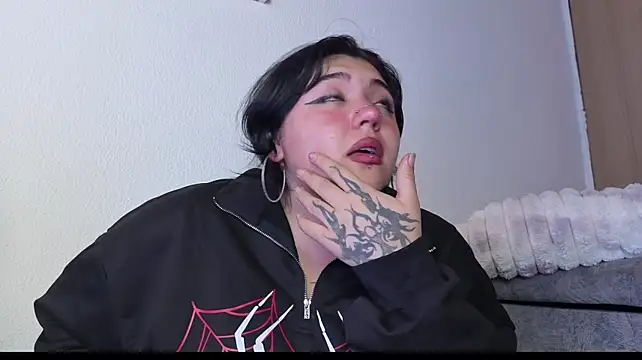Blueberry_gothic Chat XXX in diretta
