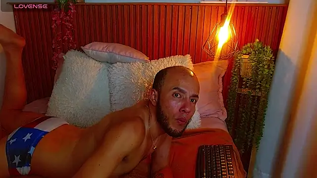 Chat XXX en directo de poseidon_latino