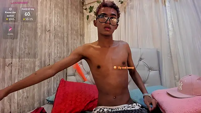 Chat +18 de patrick_lovee1 ao vivo