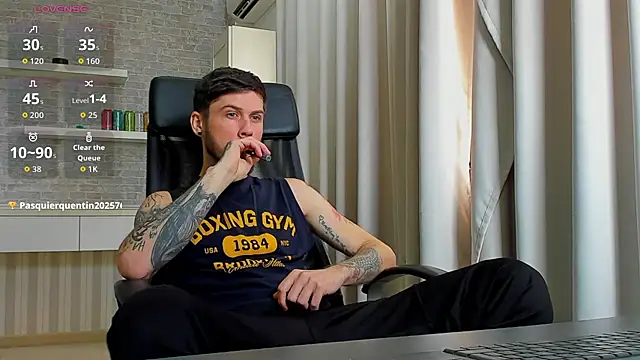 JonahShaw Chat XXX live