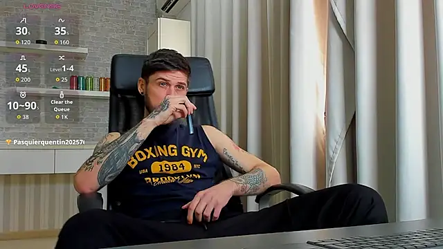 Chat XXX ao vivo de JonahShaw