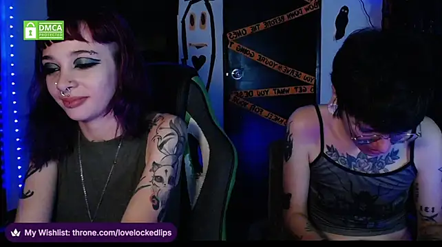 lovelockedlips' Live XXX Chat
