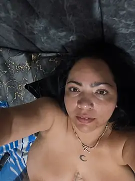 NIKOLE1301 Chat XXX in diretta