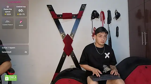 Chat +18 de GoldenBoyDuo ao vivo