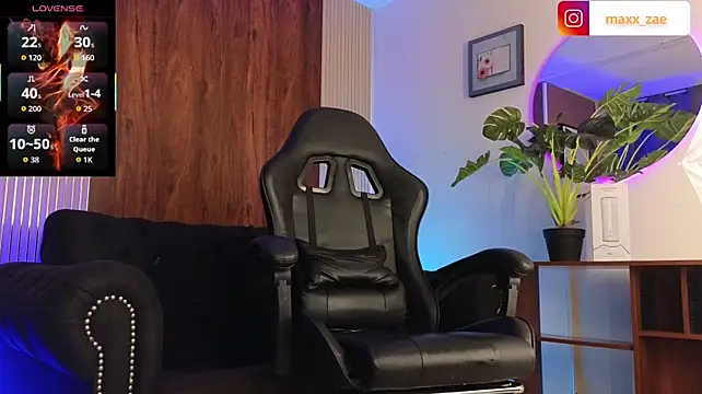 Latinmoster_boss Adlı Modelin Canlı XXX Sohbeti