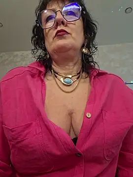 LaliaMia Adlı Modelin Canlı XXX Sohbeti
