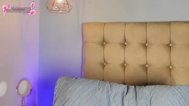 Czat XXX na żywo – Luna_honey9