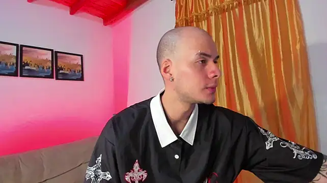Vlad__night 即時 XXX 聊天