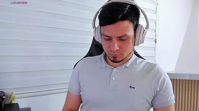 Онлайн чат XXX Rick_Adams