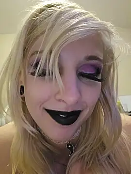XXX chat uživo modela AmethystFoxx
