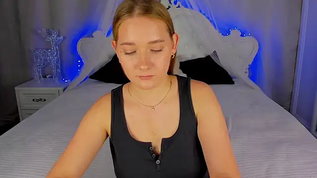 AlinaVice Chat XXX in diretta