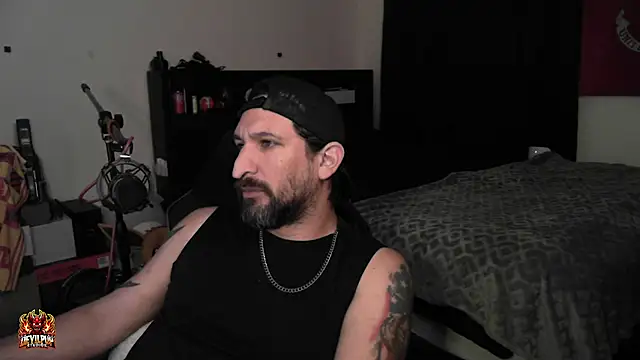Онлайн чат XXX DevilPup75_