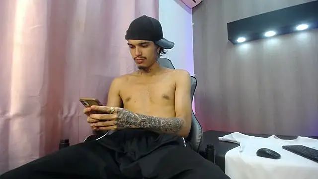 Tayson_Hot Live XXX-chat