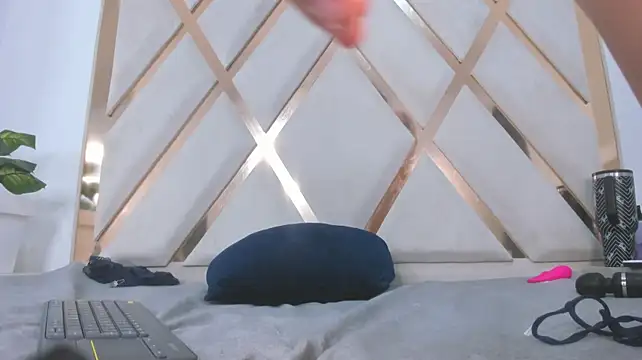 mitch_asm Adlı Modelin Canlı XXX Sohbeti