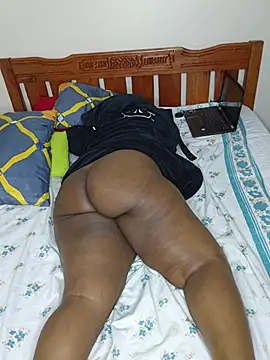 Katrina_plussize Chat XXX in diretta