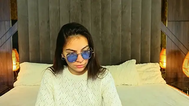 แชท XXX สดของ BelllaMiller