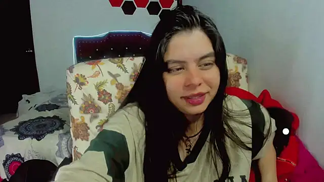Chat XXX en directo de maddison_inova