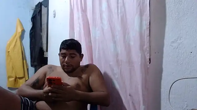 master_juju1924 Chat XXX in diretta