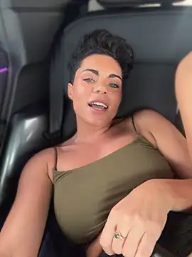 Show modela LukeLouHarvey na web-kameri