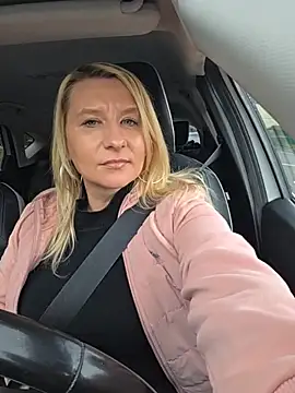 KaylinJan live XXX chat