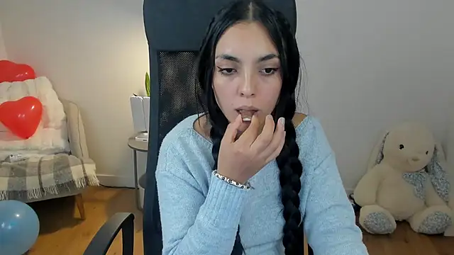 _BellaEvans_ Live XXX-Chat
