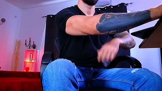 MightyAaron66 Chat XXX live