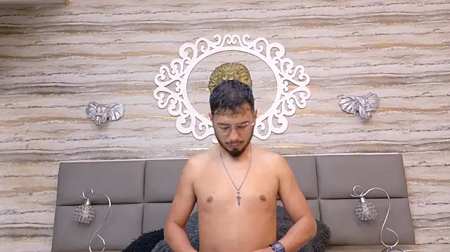 danthewolf's Live XXX Chat