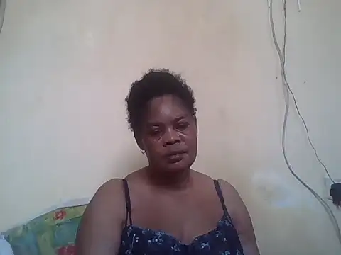 ANALQUEEN4 Chat XXX in diretta