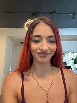 VixenRosse Adlı Modelin Canlı XXX Sohbeti
