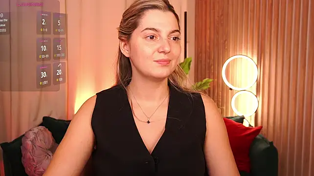 LucreciaStorm: απευθείας συνομιλία ΧΧΧ