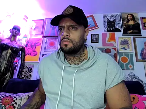 DorianWolf live XXX chat