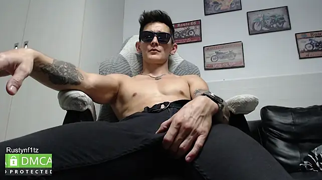 Rustynf1tz_ Live XXX-Chat